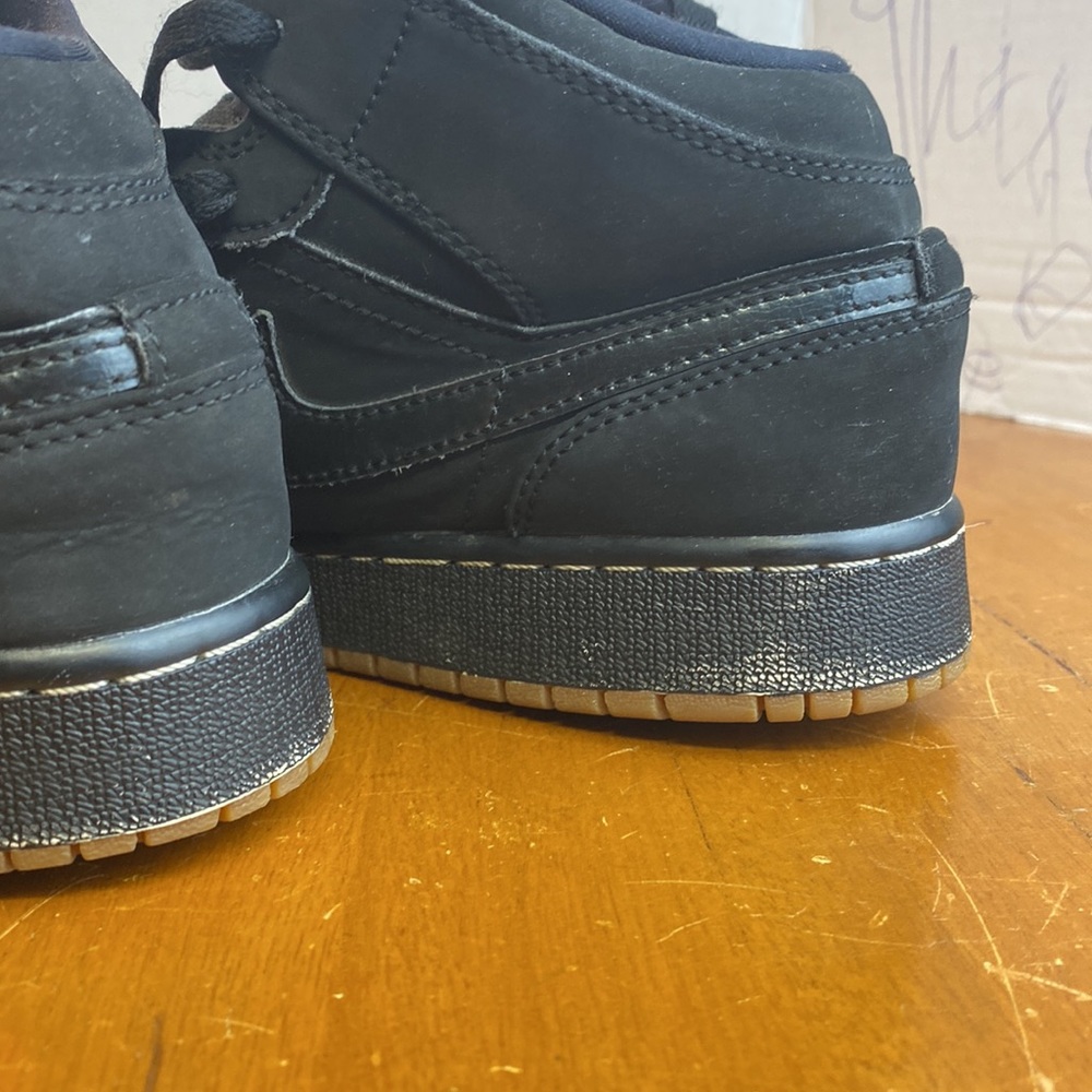 Nike Air Jordan 1 Mid Retro Size 5.5Y - Picture 10 of 11